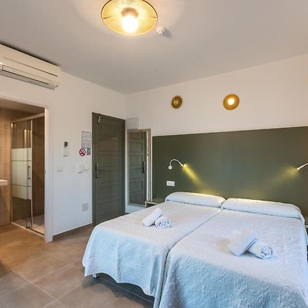 Sant Antoni de Portmany Hostal Alicante מראה חיצוני תמונה