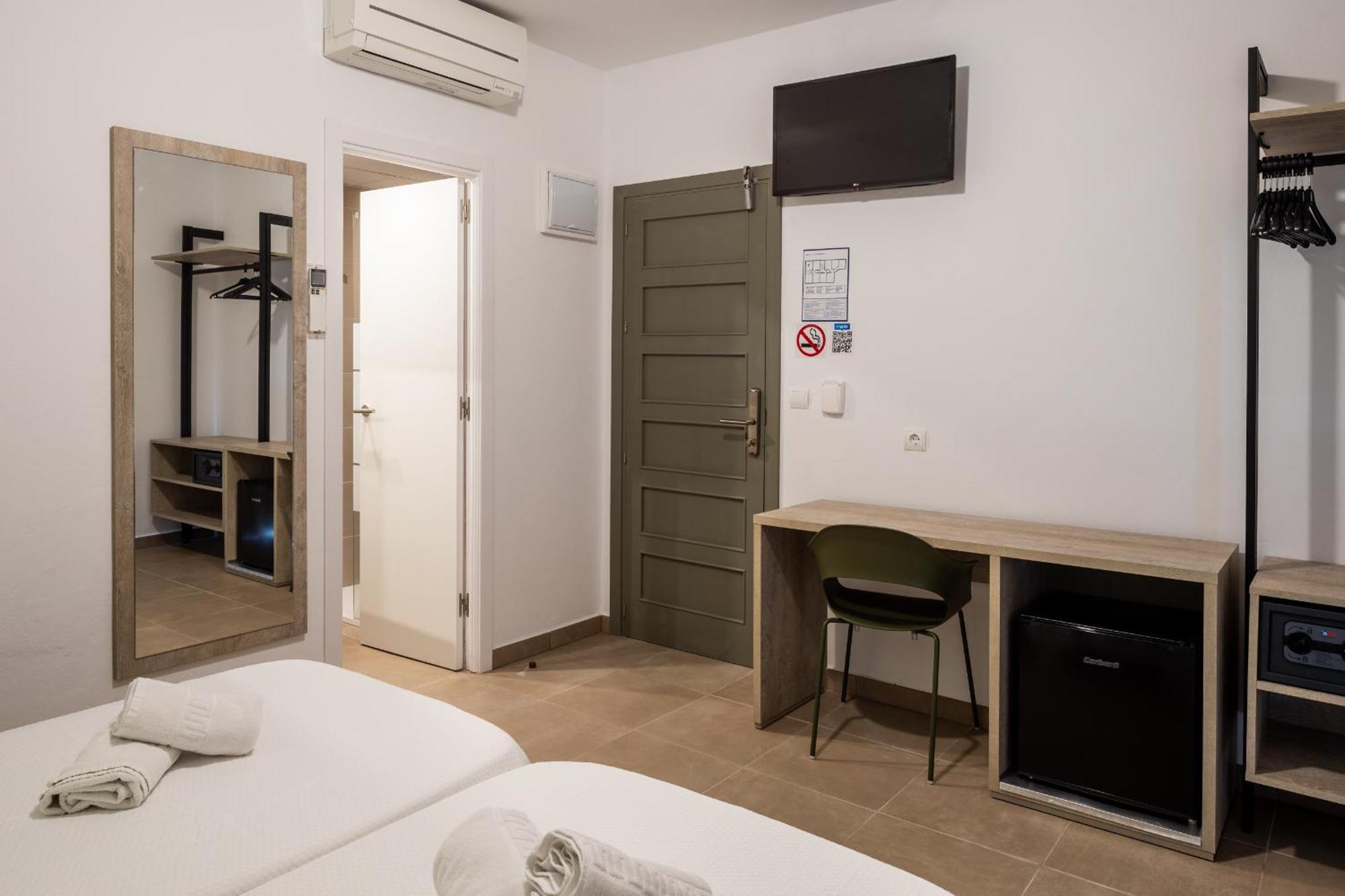 Sant Antoni de Portmany Hostal Alicante מראה חיצוני תמונה