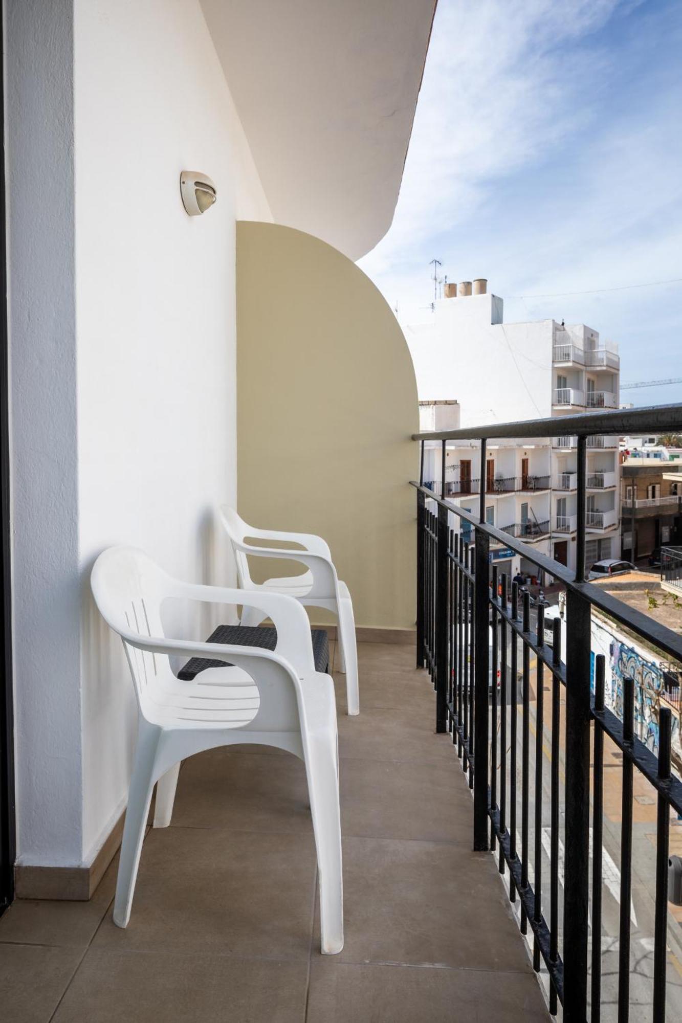 Sant Antoni de Portmany Hostal Alicante מראה חיצוני תמונה