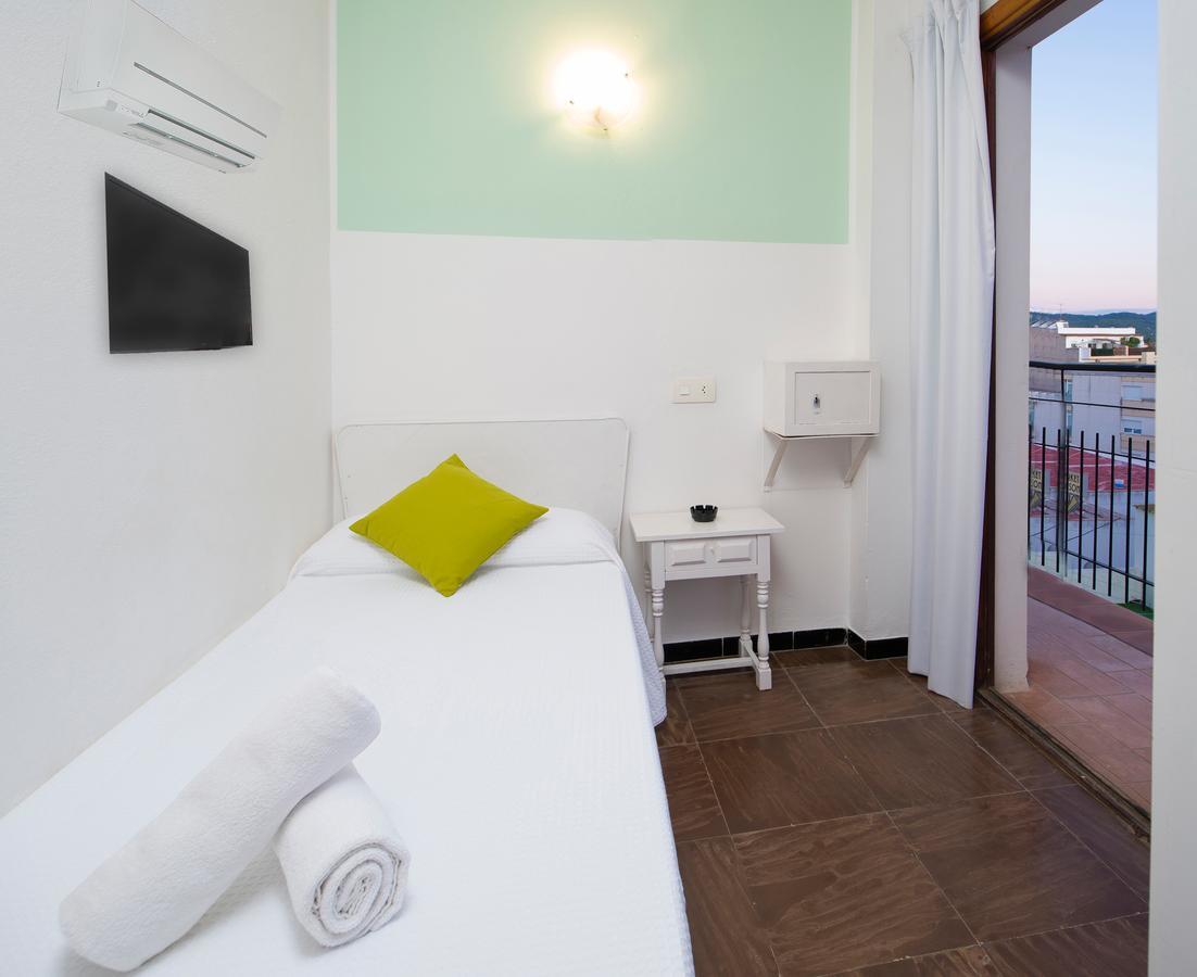 Sant Antoni de Portmany Hostal Alicante מראה חיצוני תמונה